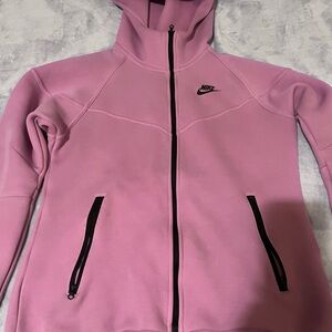 Nike Women's Hoodie Jacket in Soft Pink